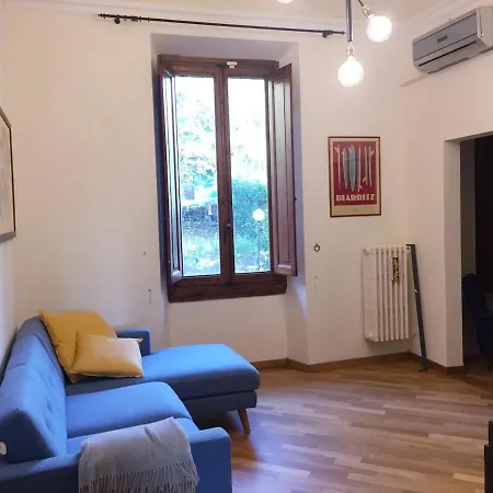 Charming Hilltop 80m Close To Center And Eui Apartment
